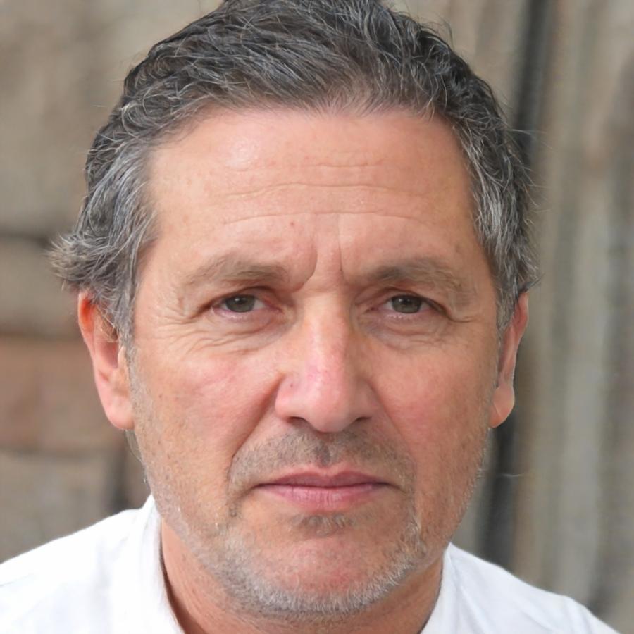 Dragan Pavlović, operations manager at vionaraq